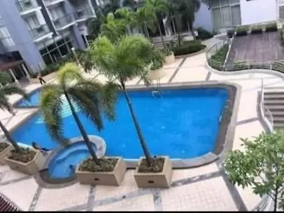 One Palm Tree Villas *